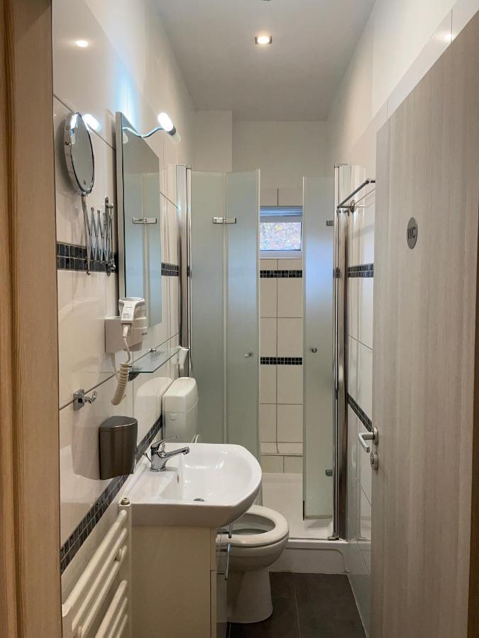Werftstrasse 9A Apart otel Kiel Dış mekan fotoğraf