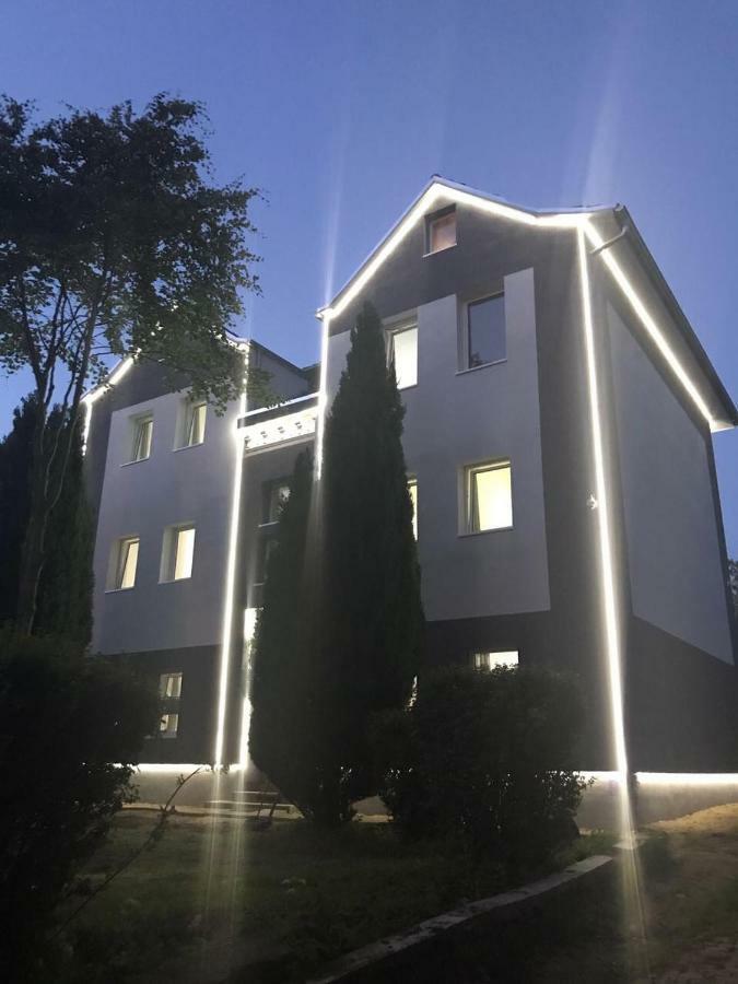 Werftstrasse 9A Apart otel Kiel Dış mekan fotoğraf