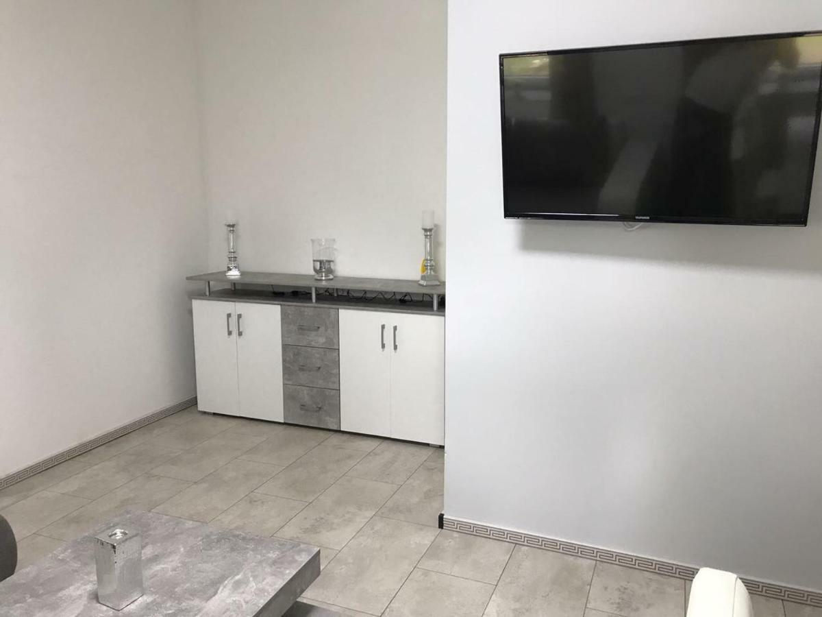 Werftstrasse 9A Apart otel Kiel Dış mekan fotoğraf