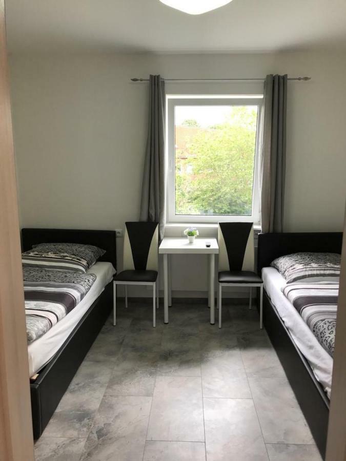 Werftstrasse 9A Apart otel Kiel Dış mekan fotoğraf